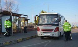 Ordu’da ayakta yolcu taşıyan dolmuş sürücüleri denetlendi