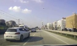 Trafikte makas atan sürücü kamerada