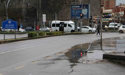 Diyarbakır’da karla karışık yağmur