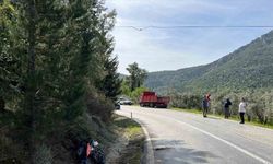 Kamyonla çarpışan motosikletin sürücüsü yaralandı