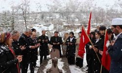 Oltulu Yusuf Ziya Bey mezarı başında anıldı