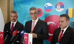 Bakan Memişoğlu: "(İstanbul depremi) Şu anda hastanelerimizde 32 yaralımız var, durumları iyi"