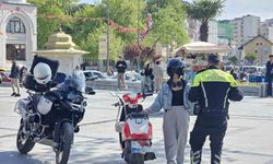 Bandırma’da trafiğe kapalı alanlarda motosiklet sorunu büyüyor