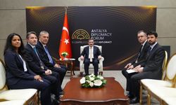 Cumhurbaşkanı Yardımcısı Yılmaz, UNRWA Genel Komiseri Lazzarini ile görüştü
