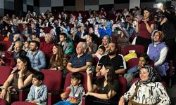 Diyarbakır’da masal diyarı çocuk festivali gösterisi düzenleniyor