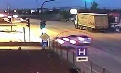 Konya’da otomobillerin çarpışma anı kamerada