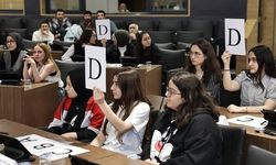 Kütahya Belediyesi’nden ’Gençler Arası Tarih Yarışması’nda yarı final heyecanı