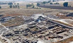 Türkiye’nin en uzun arkeolojik kazılarından olan Kültepe’de 77. yıl kazıları başlıyor