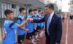 Kaymakam Şener'den Genç Futbolculara Moral Ziyareti