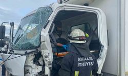 Antalya’da 3 aracın karıştığı zincirleme kazada 1 kişi yaralandı