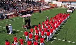 Ayvalık’ta 19 Mayıs coşkusu törenle kutlandı