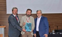 Balıkesir Uluslararası İlahiyat sempozyumuna ev sahipliği yaptı