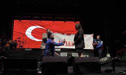 Bolu’da konser öncesi sürpriz evlilik teklifi