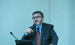 ‘İİBF Mezunları ile Kariyer Günleri’ etkinliği başladı