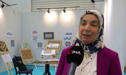 Kağıt üzerine yaptığı Kufi sanatını ahşap küplere döktü