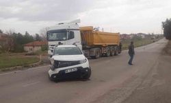 Kırıkkale’de otomobil ile hafriyat kamyonu çarpıştı: 1 yaralı