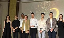 Lise öğrencileri ‘bağımlılığa’ kısa film yarışması ile dikkat çekti
