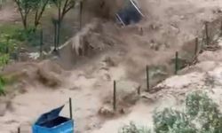 Osmaniye’de onlarca araç sel sularına kapıldı