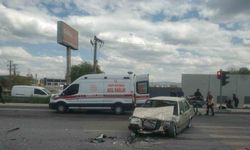 Otomobillerin çarpıştığı kazada 4 kişi yaralandı