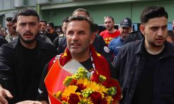Şampiyon Galatasaray, İzmir’e geldi