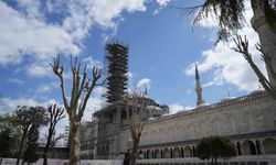 Sultanahmet Camii’nin ömrüne ömür katacak olan minare restorasyonu sürüyor