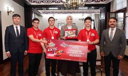 Vali Yiğitbaşı, TEKNOFEST KKTC 2025’te dereceye giren HasCode Takımı’nı kabul etti