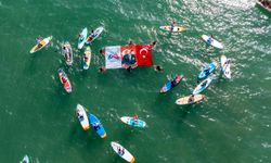 Mersin'de 19 Mayıs Coşkusu Karadan, Denizden ve Havadan Yükseldi