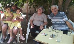 Baba ve kızları yan yana defnedildi