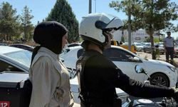 Diyarbakır’da kimliğini ve giriş belgesini unutanların imdadına polis yetişti