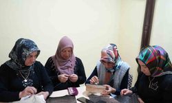 Eski köy okulunda açılan kurs kadınlara umut oldu: Hem öğreniyorlar hem para kazanıyorlar