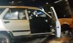 Hafif ticari araç ile otomobil çarpıştı: 6 yaralı