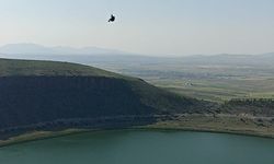 Paraşütü ile uçtuğu Narlıgöl’ü kuş bakışı kaydetti