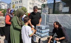 Vefat eden mühendisin adına YKS öncesi simit ve ayran dağıtıldı