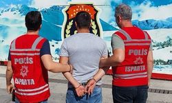 Isparta’da aranan 3 şahıs yakalanarak cezaevine gönderildi