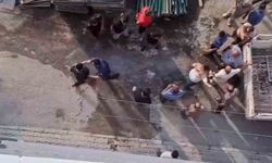 Korku dolu anlar: Yumrukların havada uçuştuğu kavgayı polis ayırdı