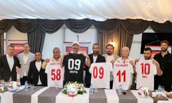 TFF 3. Lig’de yer alacak yeni Sökespor’un tanıtımı yapıldı