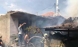 Burdur’da ahırda çıkan yangın eve sıçradı: 6 kişi dumandan etkilendi