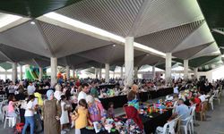 Çocuklar Genç KOMEK  2. El Oyuncak Pazarı ile farkındalık kazanıyor
