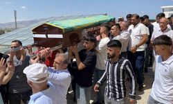 Denizde arkadaşıyla boğularak hayatını kaybeden 17 yaşındaki genç toprağa verildi