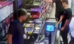 Elindeki bıçakla marketi soyup kayıplara karıştı