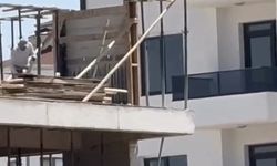İnşaat işçilerinin tehlikeli çalışması kameraya yansıdı
