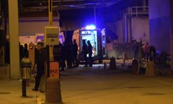 İzinsiz tezgah tartışması kanlı bitti: 2 zabıta memuru yaralandı