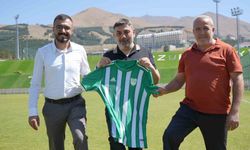Kalehan Enerji’den şampiyonluk hedefinde 12 Bingölspor’a destek