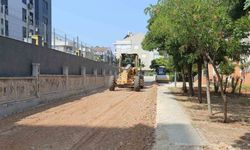 Kepez TOKİ Gazi konutlarında asfalt hazırlığı başladı