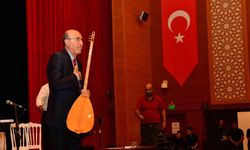 Kırşehir Belediyesi’ne Neşet Ertaş heykeli sitemi