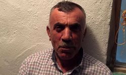 Komşuları evinde ölü buldu