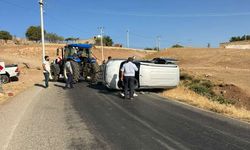 Kurtalan’da hafif ticari araç devrildi