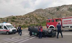 Lastiği kopan otomobil takla attı: 1 yaralı