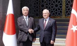 Milli Savunma Bakanı Güler, Japonya Savunma Bakanı Gen Nakatani ile bir araya geldi