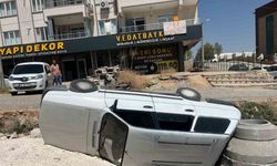 Otomobil altyapı çukuruna düştü: 5 yaralı